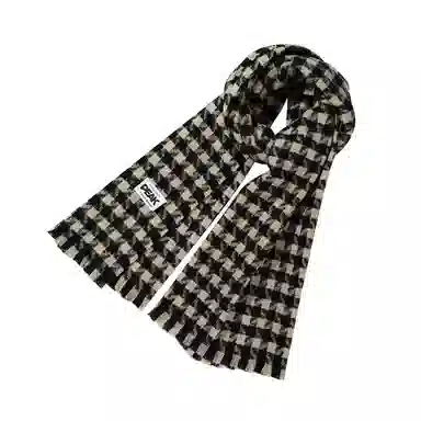 匹克 亲肤柔软复古潮流防风防寒保暖细腻 软蓬蓬软绵绵国风高颜值高端大气上档次滑雪高原 聚酯纤维 绒线围巾 男女同款情侣款 黑白