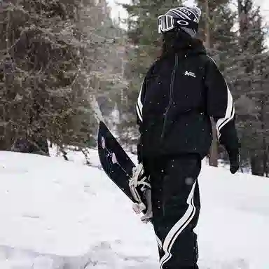 JOHN SNOW