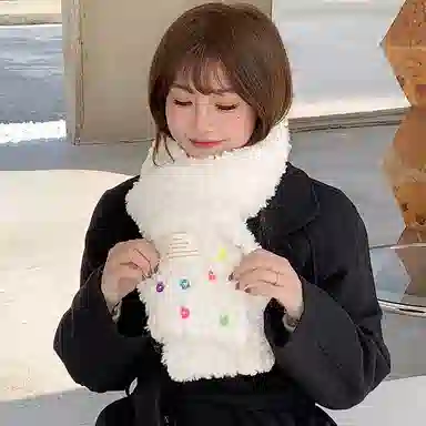 纳兰杜 毛绒可爱加厚保暖防风防寒百搭款高级感学生时尚 织物 绒线围巾 女款 白色