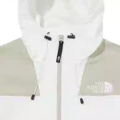 THE NORTH FACE New Mountain Anorak White