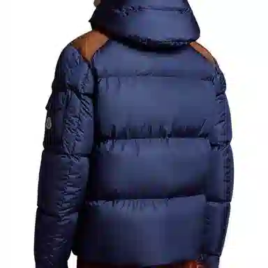 Moncler kitinen
