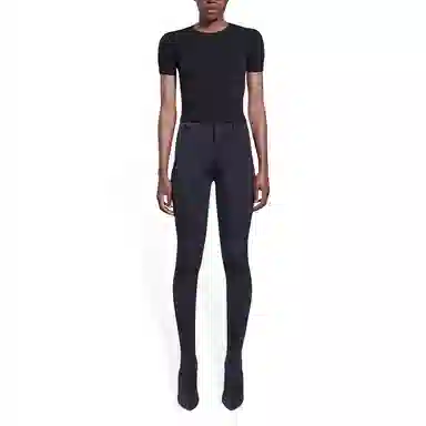 Balenciaga FW22 T