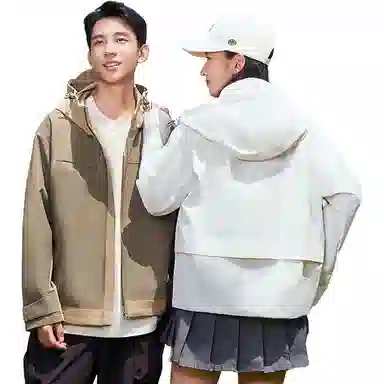 鸭鸭 户外露营短款连帽拼色防风夹克外套 男女同款