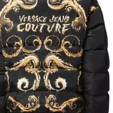 VERSACE JEANS COUTURE Logo