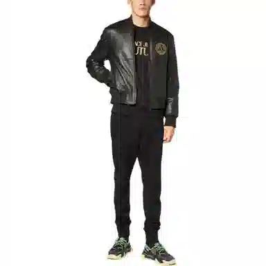 VERSACE JEANS COUTURE Logo