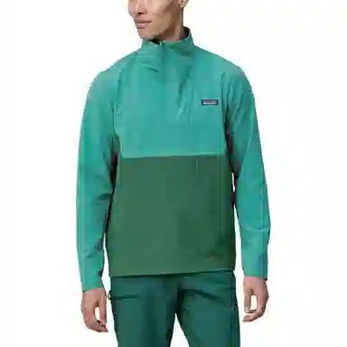 patagonia R1 CrossStrata Logo