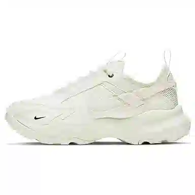 Nike TC 7900