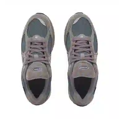 New Balance NB 2002R Gore Tex