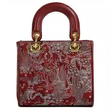 MACKJANICE Embroidered Red Handbag