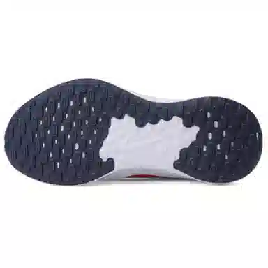 Nike REVOLUTION 7