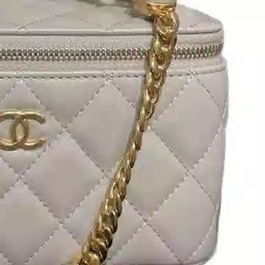 CHANEL 22B