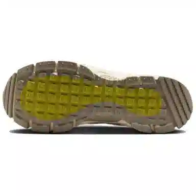 Nike Zoom Vomero Roam Beige