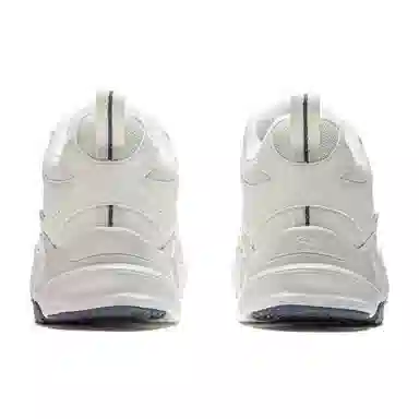 LiNing Defender