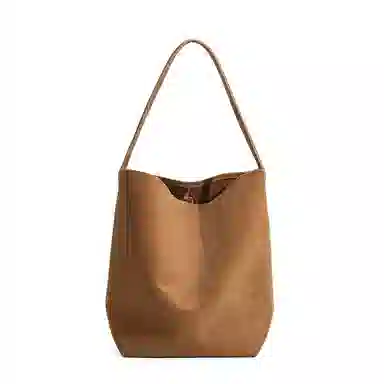 VANDEE Bucket Bag