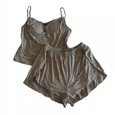 莫代尔 素色时尚舒适亲肤带胸垫防凸点吊带衫短裤可外穿睡衣套装 女款