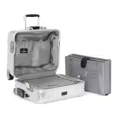 TUMI 19 Degree Aluminum Silver