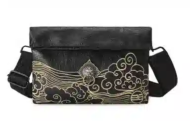 Chusan Crossbody Bag Black