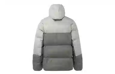 Nike Sportswear Storm-FIT Windrunner