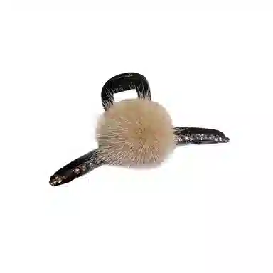 水中玉 秋冬毛球水钻抓夹高级感鲨鱼夹后脑勺盘发发卡头饰 亚克力 发夹  女款