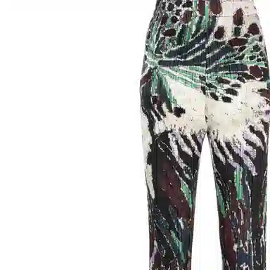 PLEATS PLEASE ISSEY MIYAKE