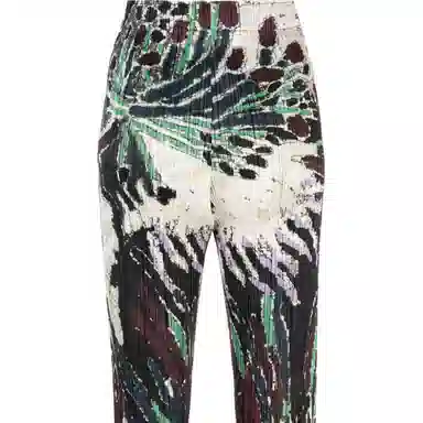 PLEATS PLEASE ISSEY MIYAKE