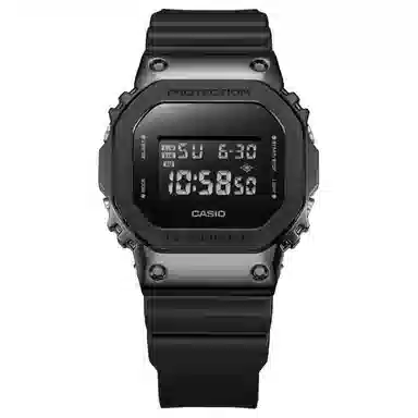 G-SHOCK5600 GM-5600B-1PR-person