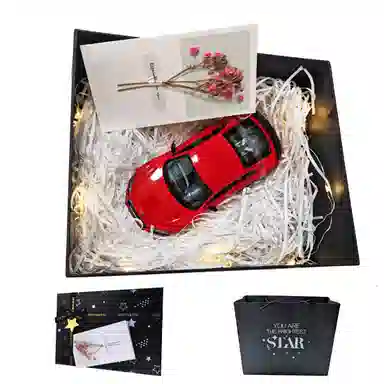 Maisto Audi R8 V10 Plus Orange