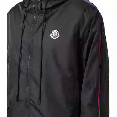 Moncler SS22 HattabLogo