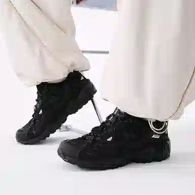 New Balance 703 Black