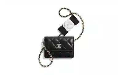 CHANEL WOC