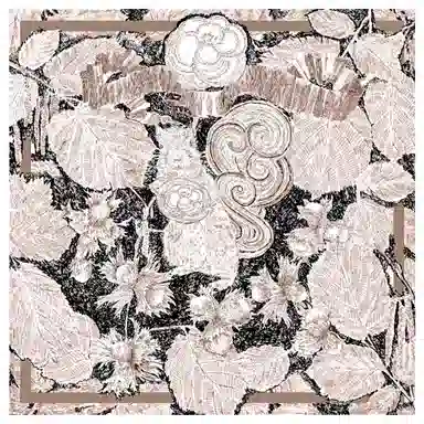 上海故事 双面提花中方巾保暖蓄热轻盈滑爽光泽柔和舒适透气抗皱耐磨多色选择礼盒包装 绵羊毛 丝巾 女款