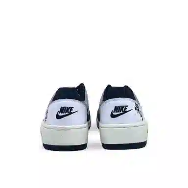 Nike Full Force Black Myth悟空