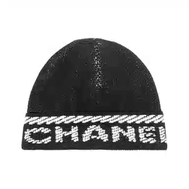 CHANEL -