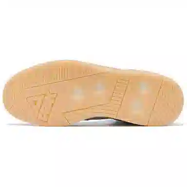 910