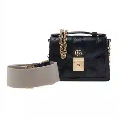 Gucci GG Matelassé Black