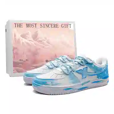 【定制球鞋】特步 空军一号 礼盒款 雪落幽蓝 雪花 泼墨手绘 防滑耐磨 低帮 板鞋 男女同款 冰蓝色