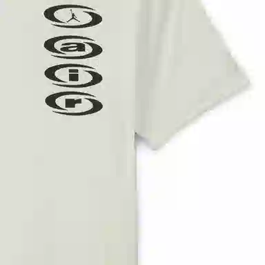 Jordan x Travis Scott T