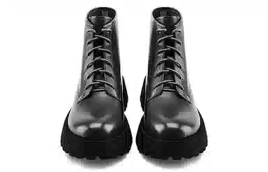 NINE WEST