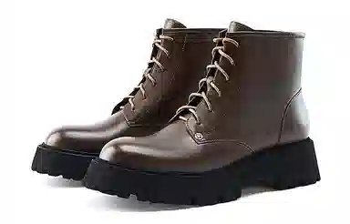NINE WEST