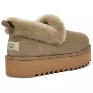 UGG Snow Boots Antelope Brown