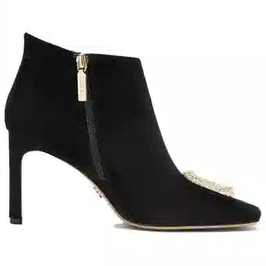 NINE WEST