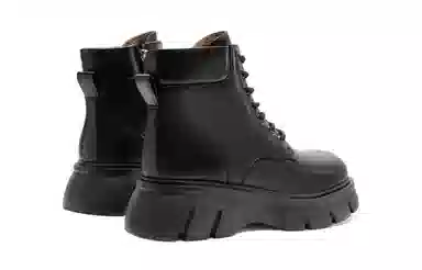 NINE WEST