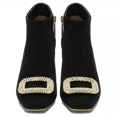 NINE WEST