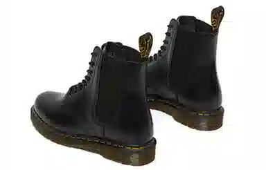 Dr. Martens 1460 Harper