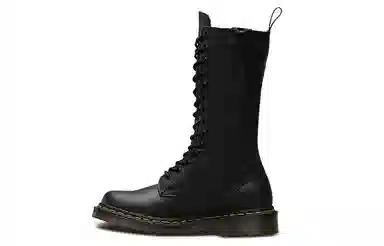 Dr. Martens 1B99