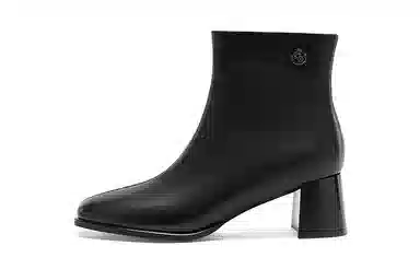 NINE WEST