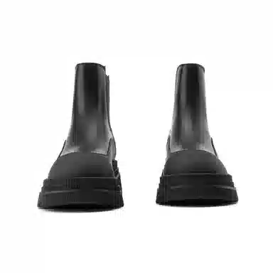 Daphne Chelsea Boots