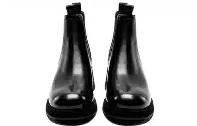 NINE WEST