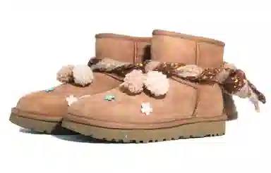 UGG CLASSIC MINI