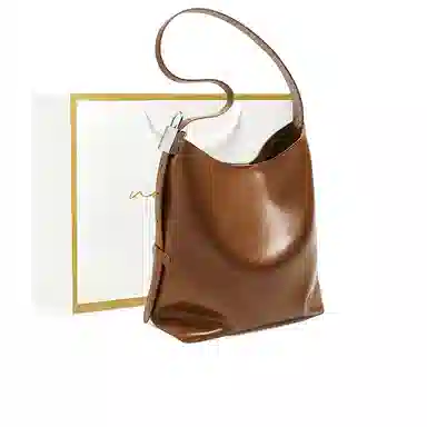 纳兰杜 通勤美拉德复古简约松弛感 牛皮拼合成革 水桶包单肩包 大号 女款 棕色/黑色